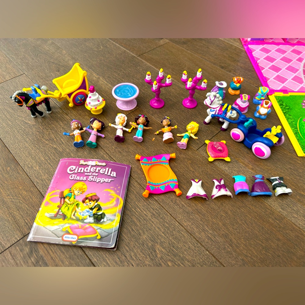 2005 little tikes Cinderella‎ and the glass slipper play set